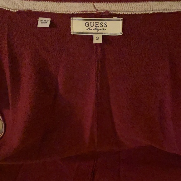 Staple piece, Guess cardigan - Picture 2 of 6